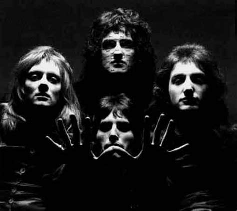 Queen - Classic Rock Photo (17508389) - Fanpop