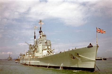 HMS Vanguard, the last battleship of the Royal Navy. (770x502) : r/WarshipPorn