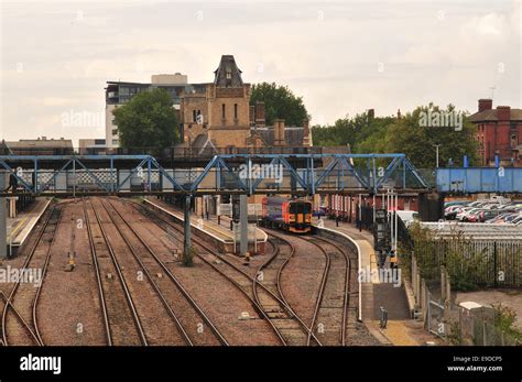 Lincoln train station hi-res stock photography and images - Alamy