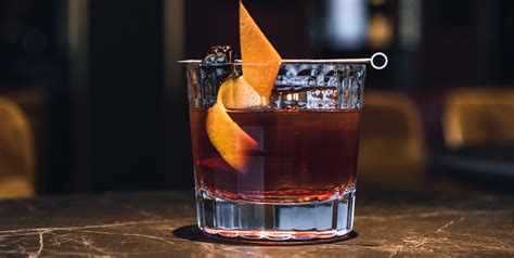 8 Best Bourbon Cocktails to Impress Your Guests - Modded