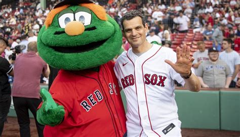 MLB Mascots - SportsRec