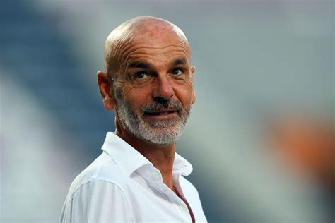 Official: AC Milan Confirm Stefano Pioli’s To Remain As Manager; Contract Until 2022 - The AC ...