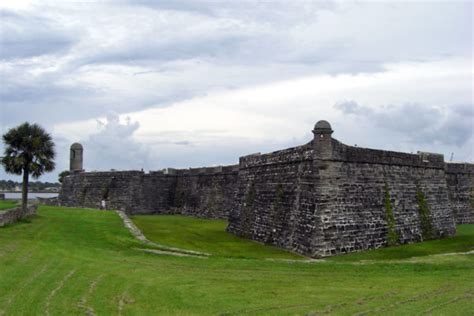 Castillo-de-San-Marcos - WanderPast