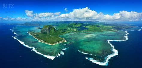 JEWEL OF THE INDIAN OCEAN: MAURITIUS | RITZ