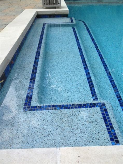 Blue Lagoon Pebble Tec Pool Finish highlight tile - Nyklassisk - Pool ...