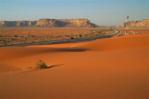 A Long Way to Go for a Sun Tan: Sitting in Bahrain Airport the other ...