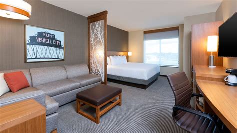 Contemporary Hotel Rooms near Kettering University | Hyatt Place Flint ...