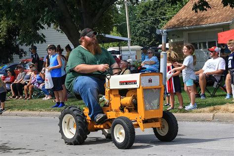 Cub Cadet Lawn Tractor Photograph by J Laughlin | Fine Art America