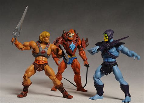 Review and photos of Mattel MOTUC He-man, Beast Man, Skeletor action figures