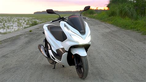 2019 Honda PCX 150 Review: Zero Compromises! • YugaAuto: Automotive News & Reviews In The ...