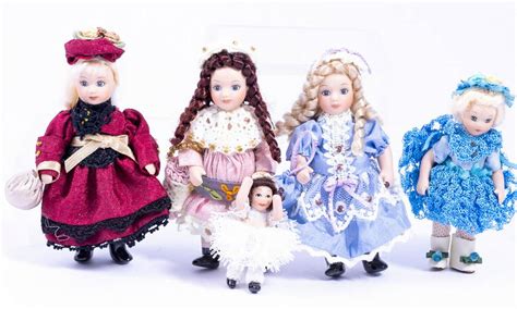 Five Little Girl Dolls, Porcelain