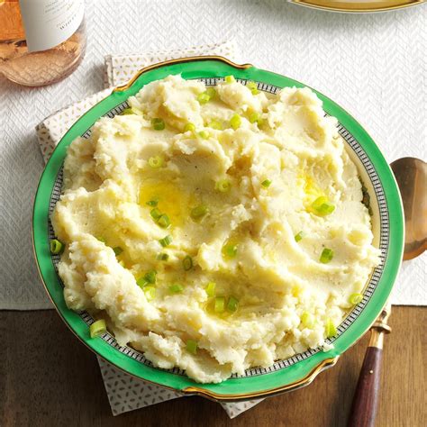 Cream Cheese Mashed Potatoes Recipe: How to Make It