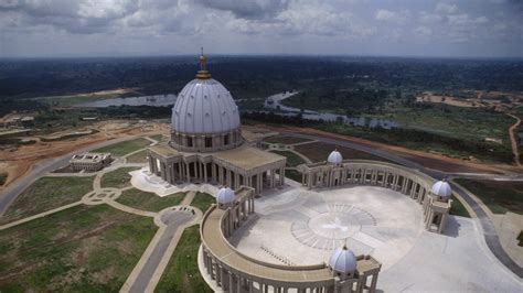 The Largest Church in the World Has The Fewest Worshippers