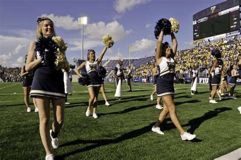 FIU Cheerleaders | Florida International University | Flickr