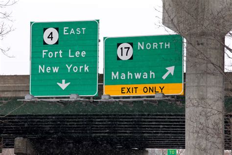 540+ New Jersey Highway Sign Stock Photos, Pictures & Royalty-Free Images - iStock