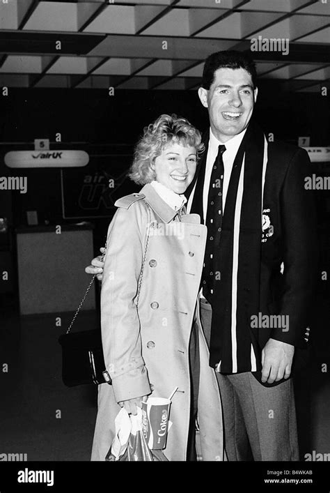 Gavin Hastings rugby player and wife girlfriend standing arm around at ...