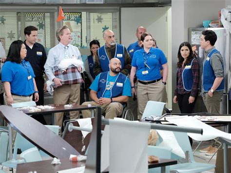 Foto de Jon Barinholtz - Superstore : Foto Mark McKinney, Ben Feldman, Lauren Ash, Colton Dunn ...