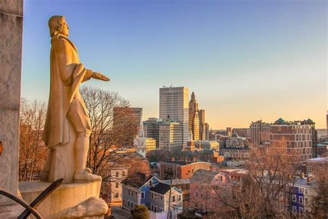 Statue of Roger Williams in Prospect Terrace Park : r/RhodeIsland