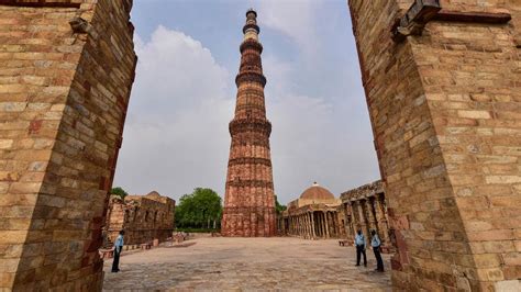 Qutub Minar mosque built over Hindu temples, says 1871-72 ASI report - India Today