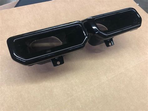 2019-2023 Chevy Silverado / GMC Sierra Exhaust Tips / Bezels Gloss Black PC** – Wyeknotrent