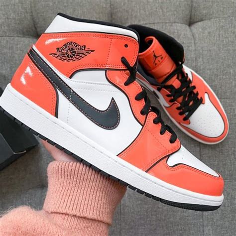 Air Jordan 1 mid orange white 🧡🤍🖤 Men's size: 10.5... - Depop