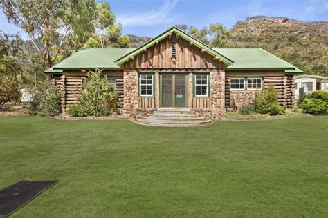 Halls Gap Accommodation | Stunning National Park Views | Breeze Holiday Parks