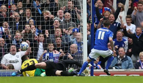 Ipswich v Norwich: Play off semi final 2015 - Mirror Online