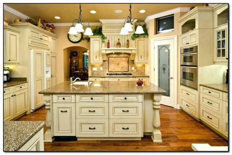 Benjamin moore antique white white paint colors for kitchen cabinets ...