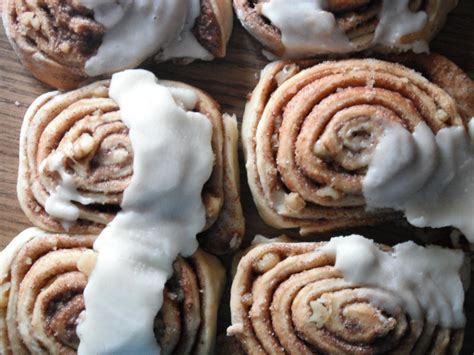 Amish Friendship Bread Cinnamon Rolls