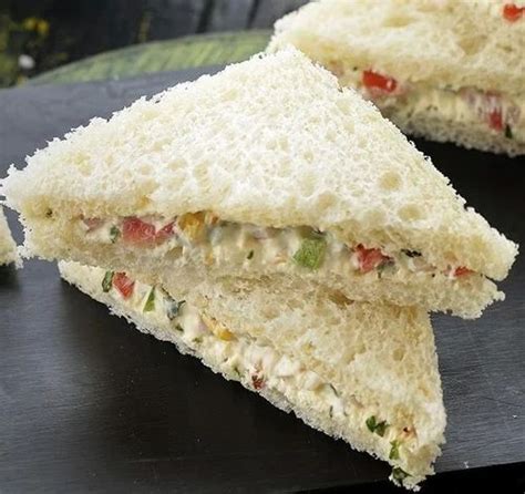 Cold Sandwich at Rs 25/piece | Chicken Sandwich in Bengaluru | ID: 19601824988