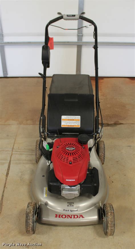 Honda HRR216VKA 21'' 3-in-1 Self Propelled Smart Drive Lawn Mower W ...