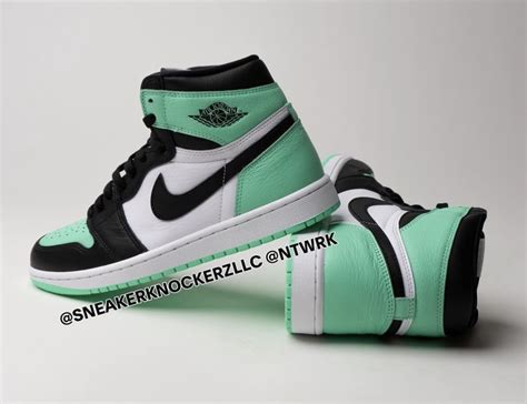 Air Jordan 1 High OG Green Glow DZ5485-130