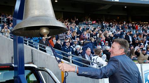 Sam Newman declares team-mate Graham ‘Polly’ Farmer the greatest ever AFL player | Sporting News ...