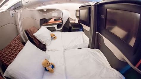 Video Tour of 'Singapore Airlines' A380 Suites' Has Our Jaws on the ...