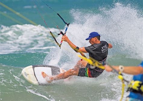 Perfect Your Kite-Surfing Skills at the Cabarete Pro Series 2016 - ALL AT SEA