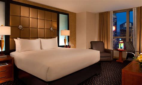 Millennium Times Square New York Hotel (New York (NY)) - Deals, Photos & Reviews