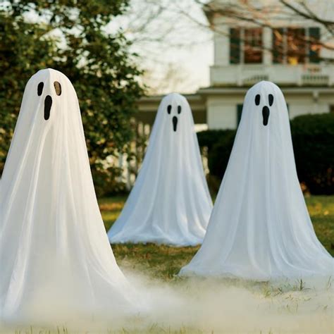 10+ Halloween Ghost Decorations Outside