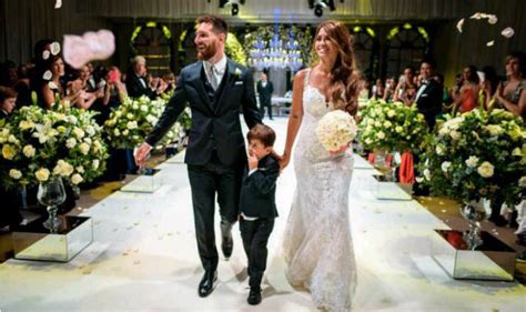 Lionel Messi marries childhood sweetheart Antonella Roccuzzo, check ...