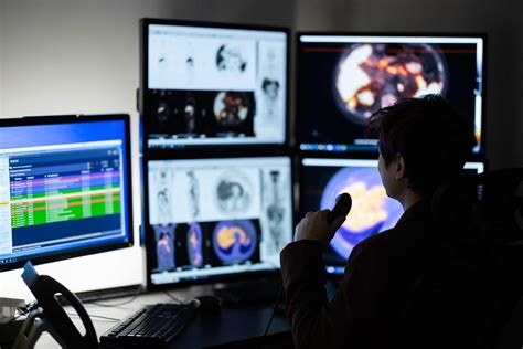 Nuclear Medicine & Molecular Imaging - DoM | Faculty of Medicine