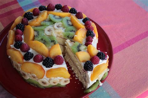 Gâteau d'anniversaire aux fruits sans gluten - Mes petits Gâteaux sans ...