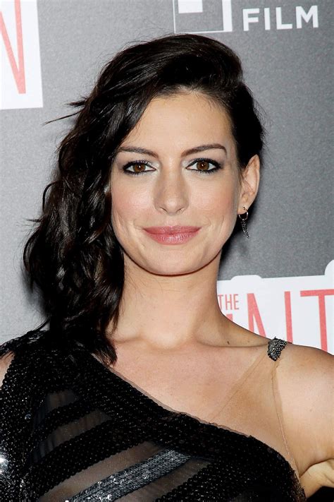 ANNE HATHAWAY at The Intern Premiere in New York 09/21/2015 – HawtCelebs