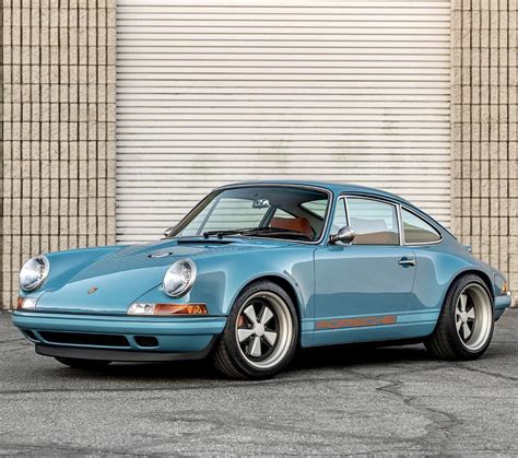 Stunning Porsche 911 restored by Singer Vehicle Design : r/carporn