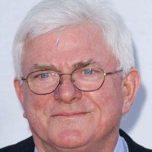 Phil Donahue - Bio, Facts, Family | Famous Birthdays