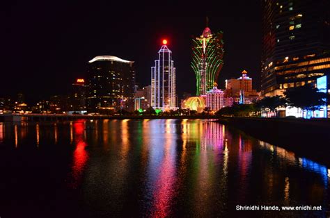 Macau night photos- city that doesn't sleep - eNidhi India Travel Blog