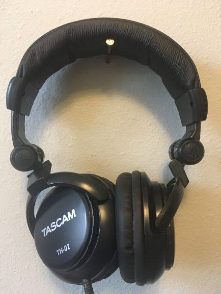 Tascam TH-02 Review