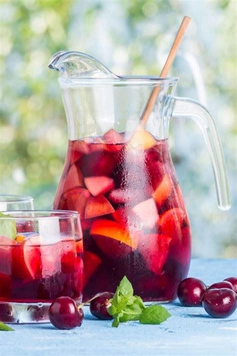 20 Easy Pitcher Cocktails Perfect for Summer - Insanely Good