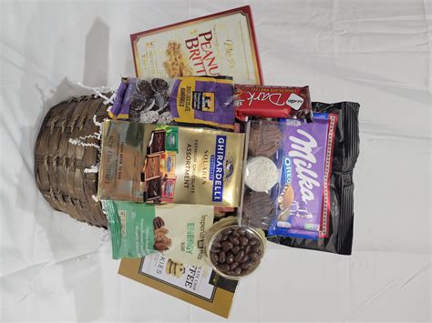 A Holiday Gift Basket with Goodies – Sweet Things | Sunrise | Florida ...