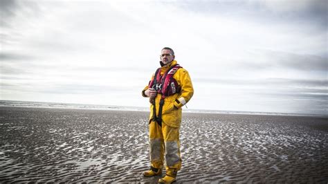 Saving Lives at Sea - BBC Two - 21. February 2023, 20:00 - Teleboy