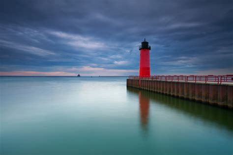 Milwaukee Lighthouse Stock Photo - Download Image Now - iStock