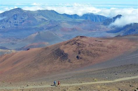 THE 3 best hikes in Haleakala National Park to do 🌋🌴 summit + coast 🌋🌴 ...